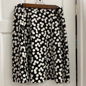 NWT! Leota Pull-on Black & White Print, circle skirt - 2L